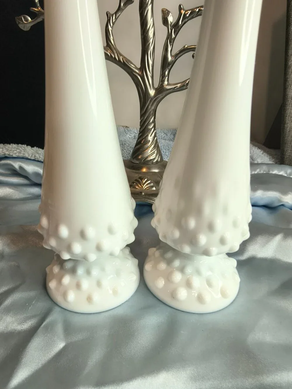 Set of 2 Fenton Stretch Milk Glass Vases